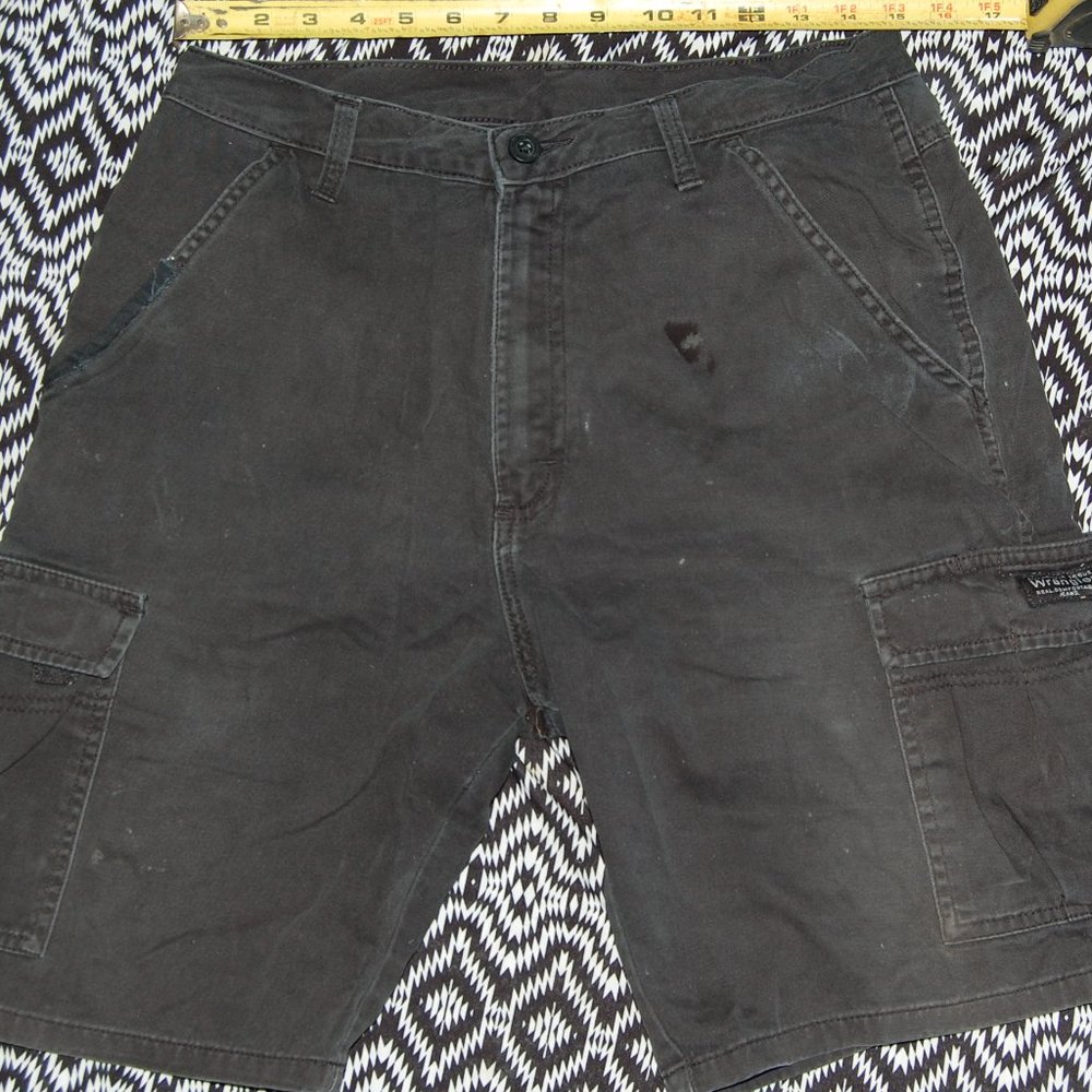 *(Mix & Match shorts & pants) Wrangler cargo/tactical shorts, size 30 & 32 Black